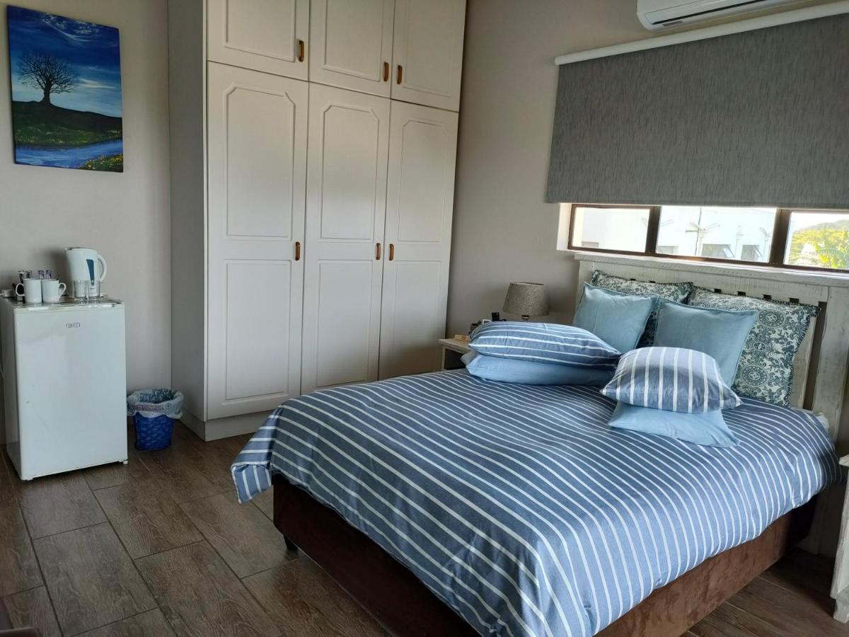 Cove View B&B Ист-Лондон Экстерьер фото